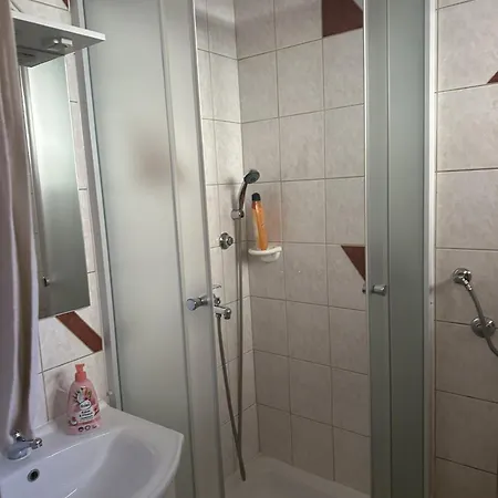 Dvokrevetni Centar *